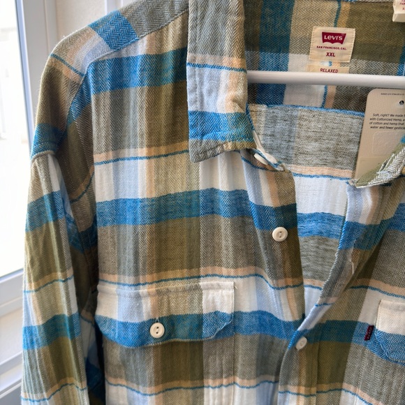 Levis plaid shirt. Relaxed fit. Size xxl. Nwt - Picture 6 of 12